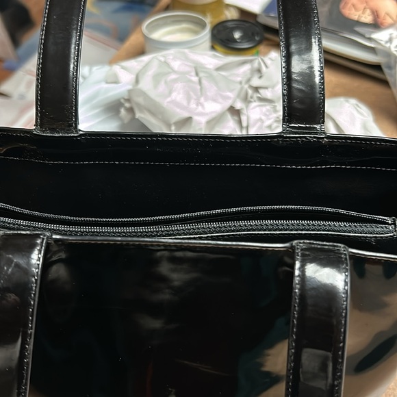 Chanel Shoulder Bag - Picture 13 of 16